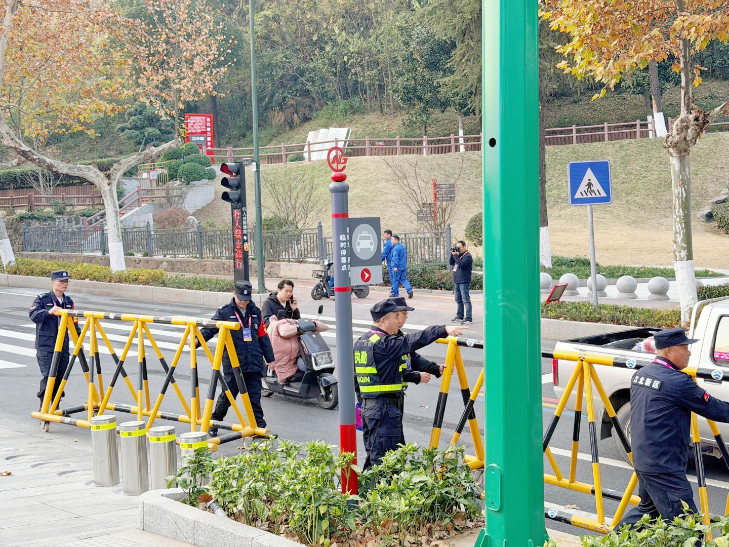 E:/25.12.10后 上傳網(wǎng)站留存/“保安衛(wèi)士”護航，熱血燃賽場！——南京市保安服務(wù)有限公司大廠分公司保障WCBA女籃聯(lián)賽激情開燃/照片/微信圖片_20251210163658_265_1.jpg微信圖片_20251210163658_265_1