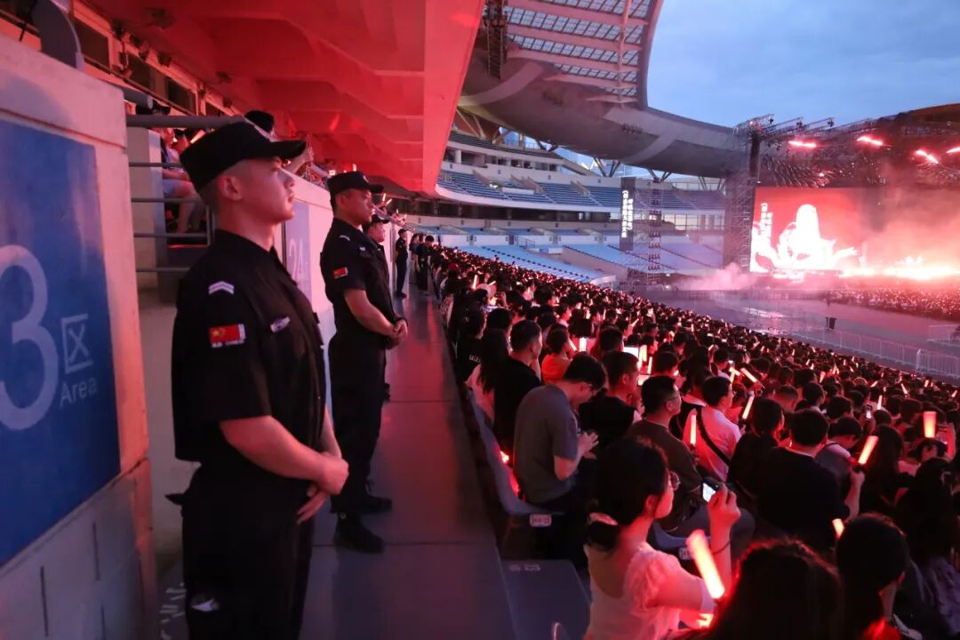 E:/25.12.10后 上傳網(wǎng)站留存/【回首2025】南京保安“五新”答卷迎接“十五五”/回首2025照片/10.jpg10