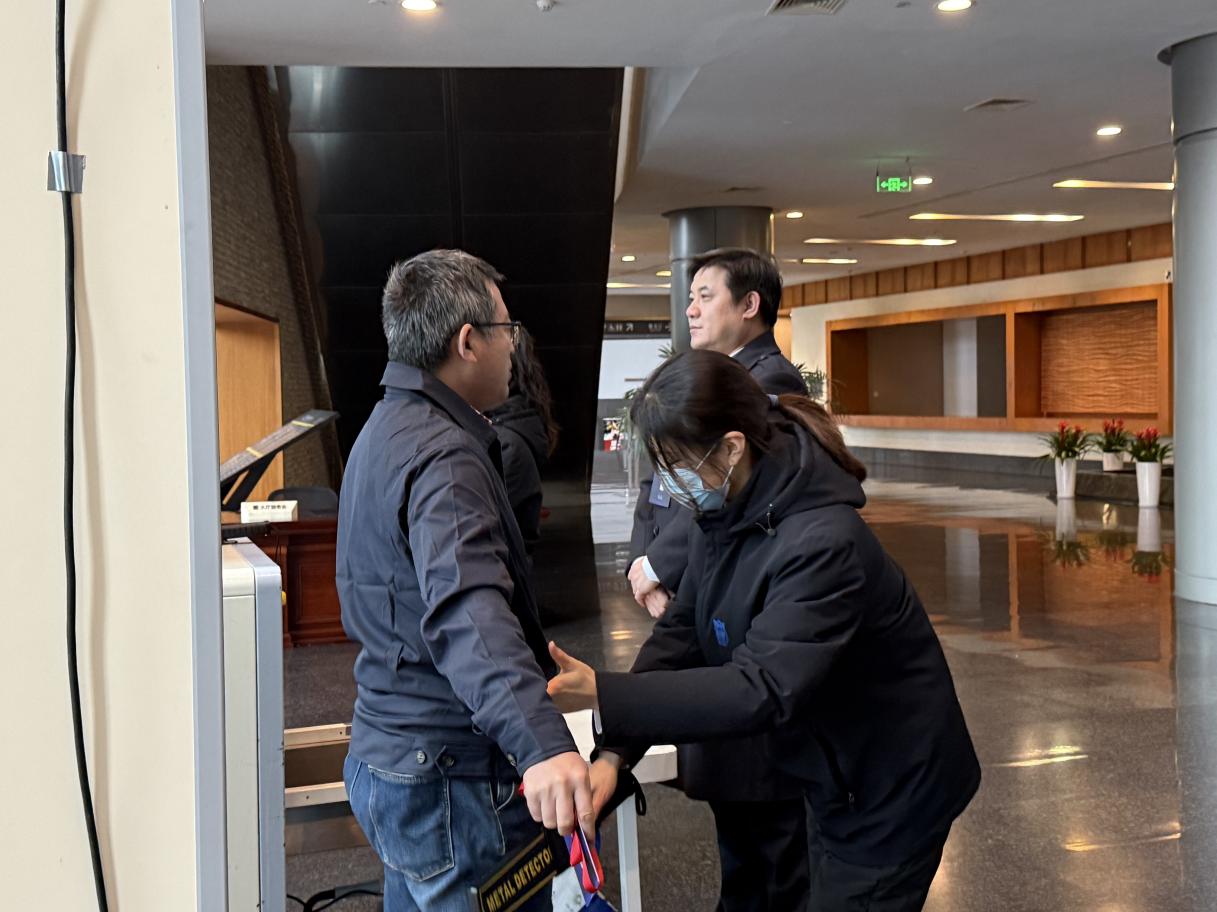 E:/25.12.10后 上傳網(wǎng)站留存/“安保鐵軍、硬核保障”2026系列報道一——科技引領(lǐng)未來，安全護(hù)航盛會/照片/79854b95b5929b8d99e14dd1fe9a271f.jpg79854b95b5929b8d99e14dd1fe9a271f